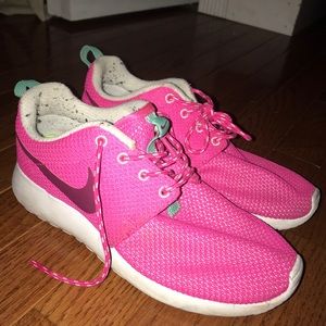Hot Pink Roshes